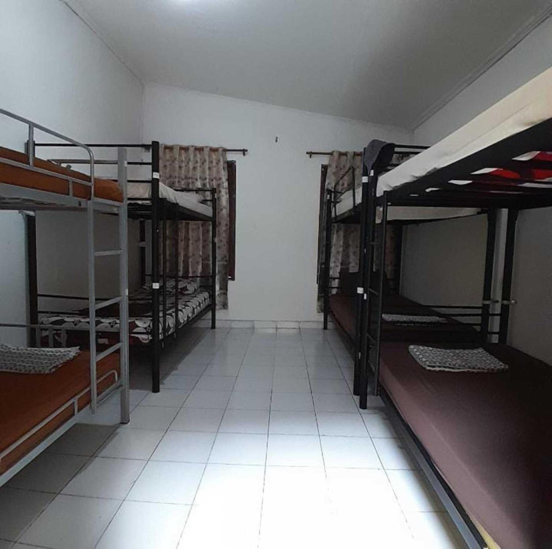 Hostel Laura'S Backpacker 523 Jogyakarta Zewnętrze zdjęcie